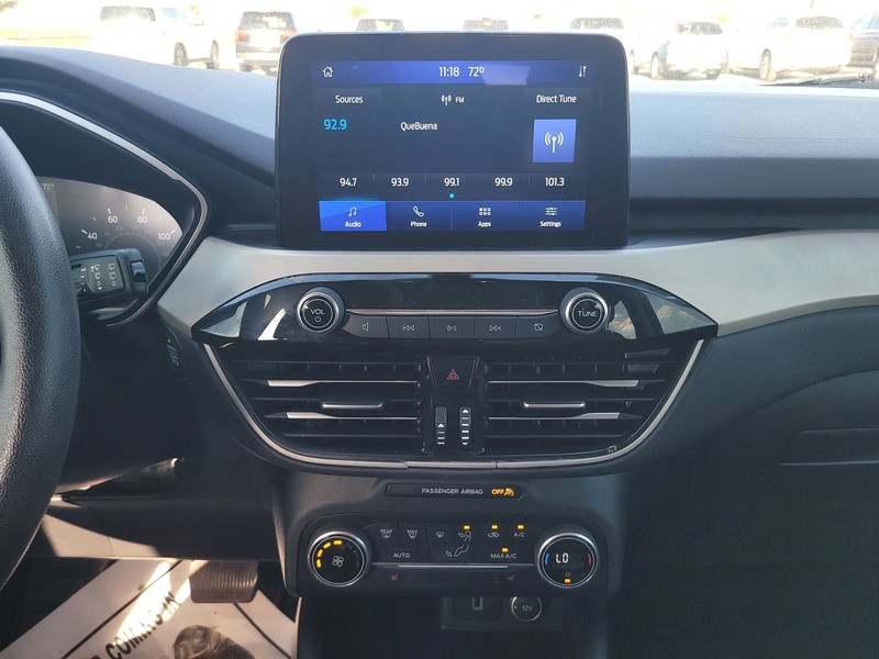 Ford Escape Vehicle Full-screen Gallery Image 11