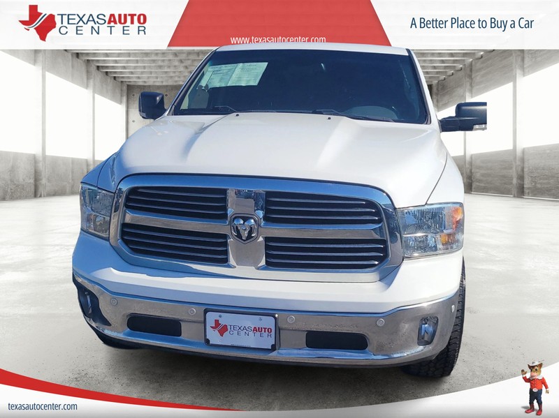 Ram 1500 Vehicle Full-screen Gallery Image 3