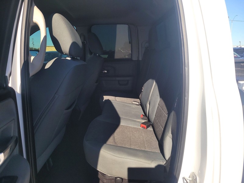 Ram 1500 Vehicle Full-screen Gallery Image 10