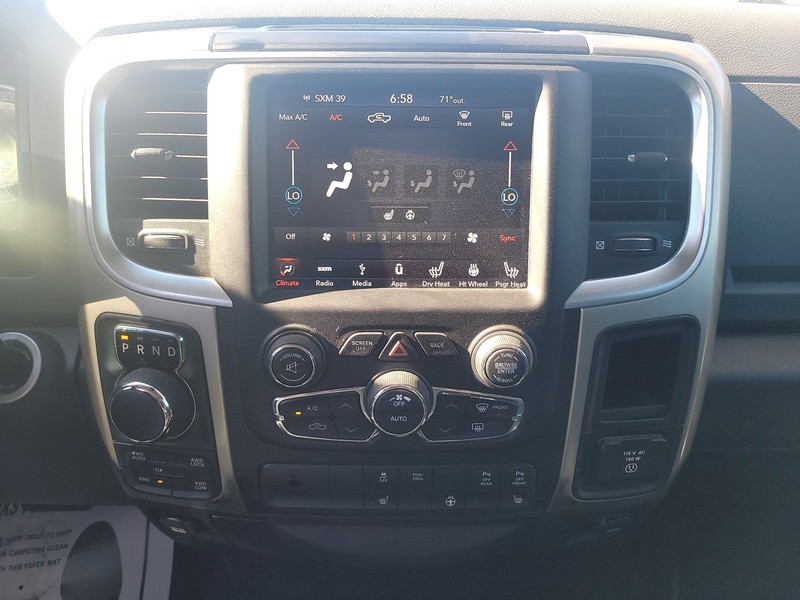 Ram 1500 Vehicle Full-screen Gallery Image 11