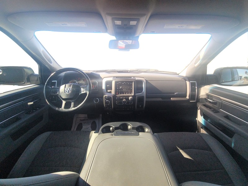 Ram 1500 Vehicle Full-screen Gallery Image 14