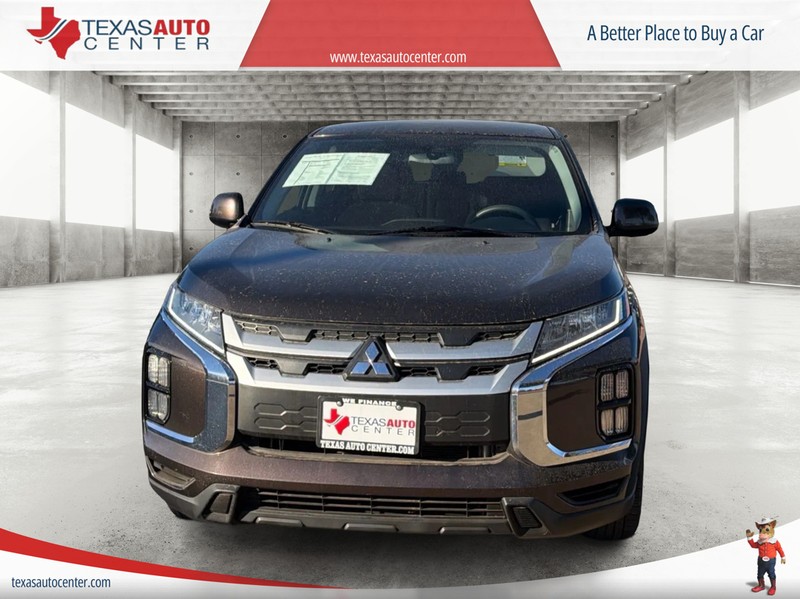 Mitsubishi Outlander Sport Vehicle Full-screen Gallery Image 03