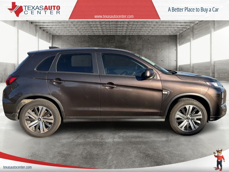 Mitsubishi Outlander Sport Vehicle Full-screen Gallery Image 04