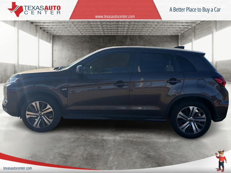 Mitsubishi Outlander Sport Vehicle Full-screen Gallery Image 05