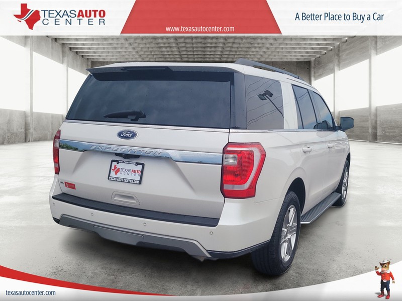 Ford Expedition Vehicle Full-screen Gallery Image 6