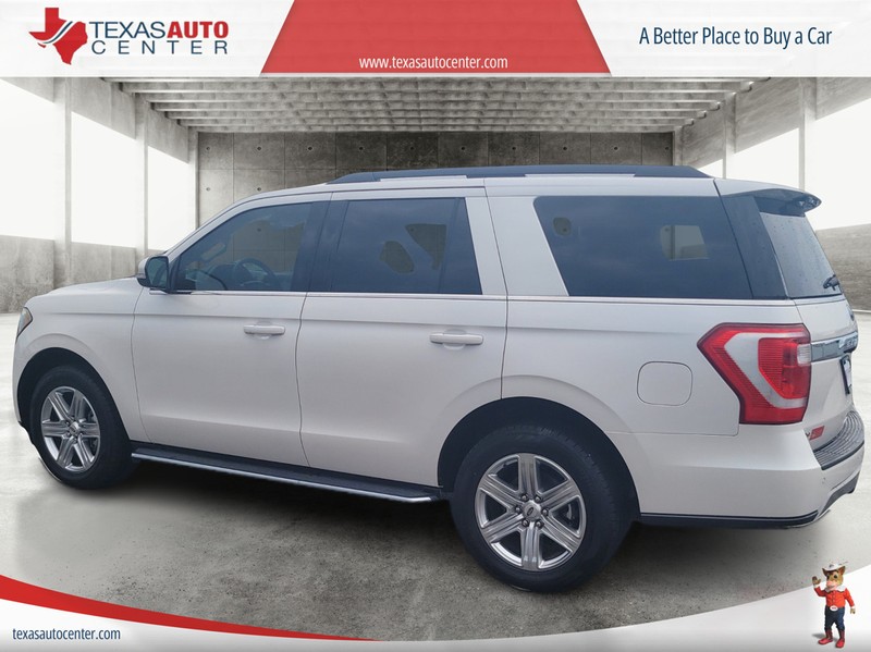 Ford Expedition Vehicle Full-screen Gallery Image 7