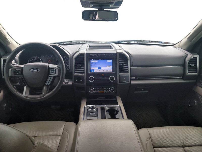 Ford Expedition Vehicle Full-screen Gallery Image 15