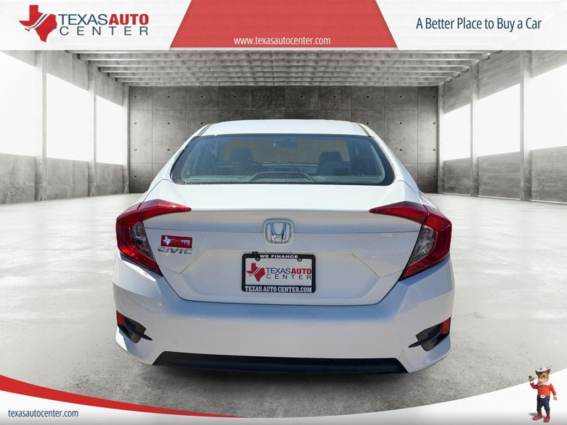 Honda Civic Sedan Vehicle Full-screen Gallery Image 4