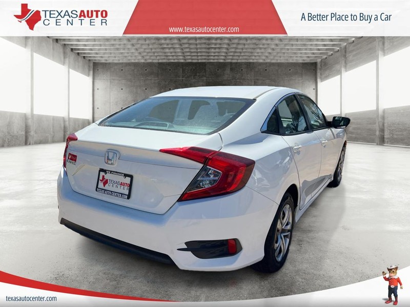 Honda Civic Sedan Vehicle Full-screen Gallery Image 5