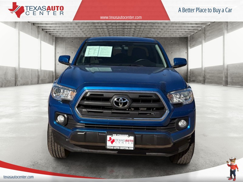 Toyota Tacoma Vehicle Full-screen Gallery Image 03