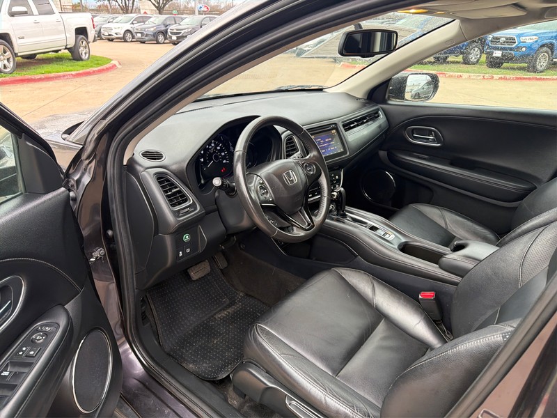 Honda HR-V Vehicle Full-screen Gallery Image 9