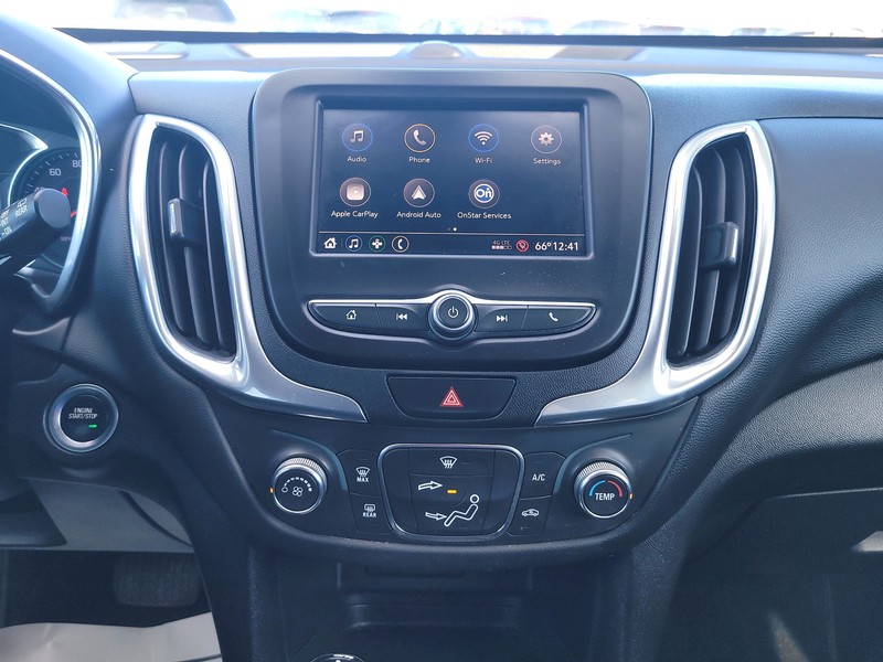 Chevrolet Equinox Vehicle Full-screen Gallery Image 12