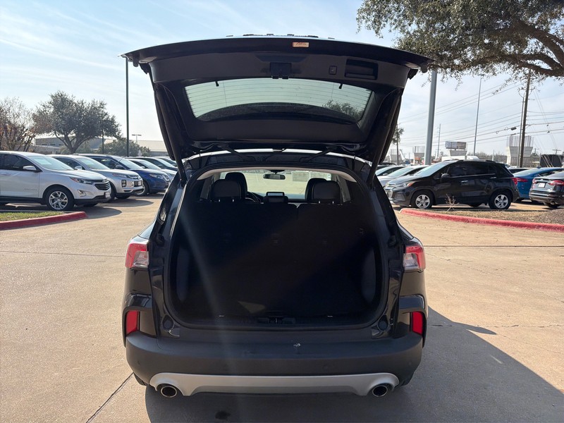 Ford Escape Vehicle Full-screen Gallery Image 11