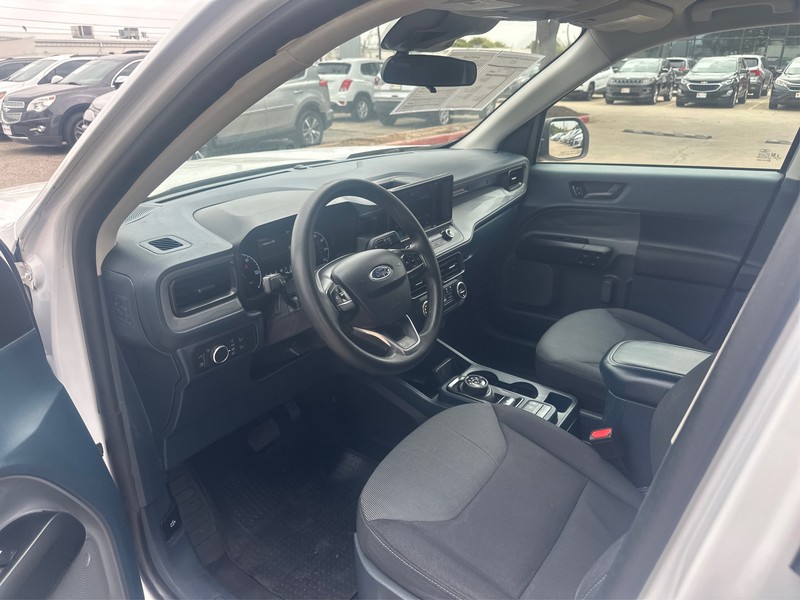 Ford Maverick Vehicle Full-screen Gallery Image 09