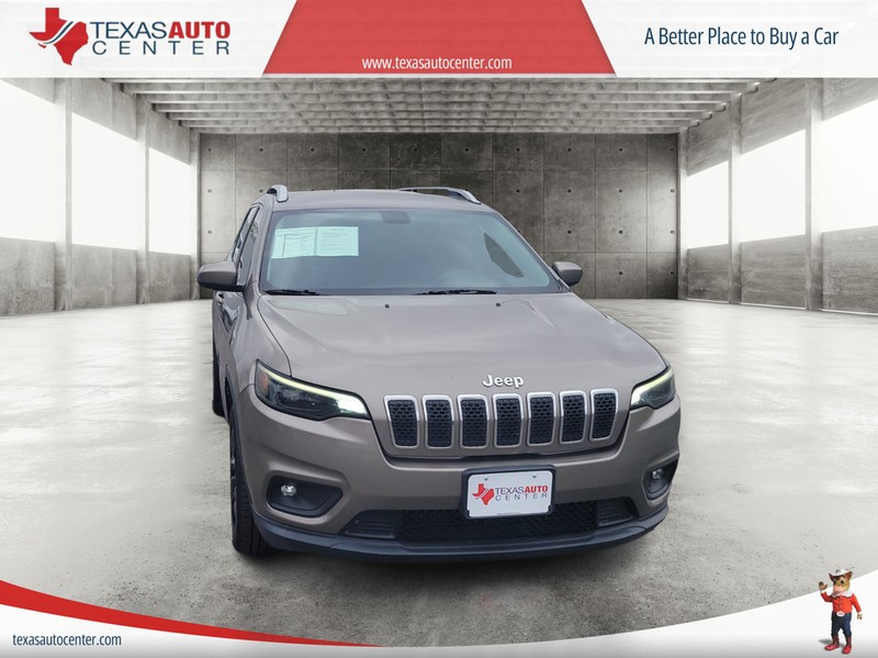 Jeep Cherokee Vehicle Full-screen Gallery Image 03