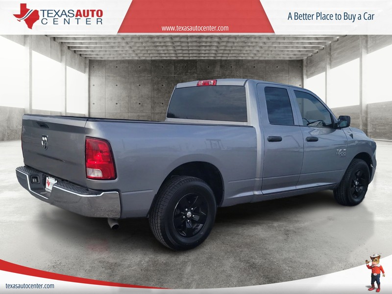 Ram 1500 Classic Vehicle Full-screen Gallery Image 07