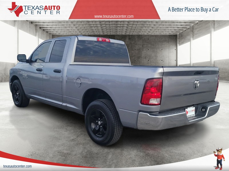 Ram 1500 Classic Vehicle Full-screen Gallery Image 08