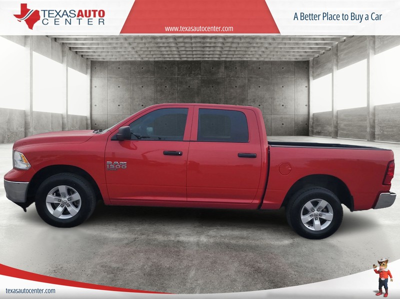 Ram 1500 Classic Vehicle Full-screen Gallery Image 05