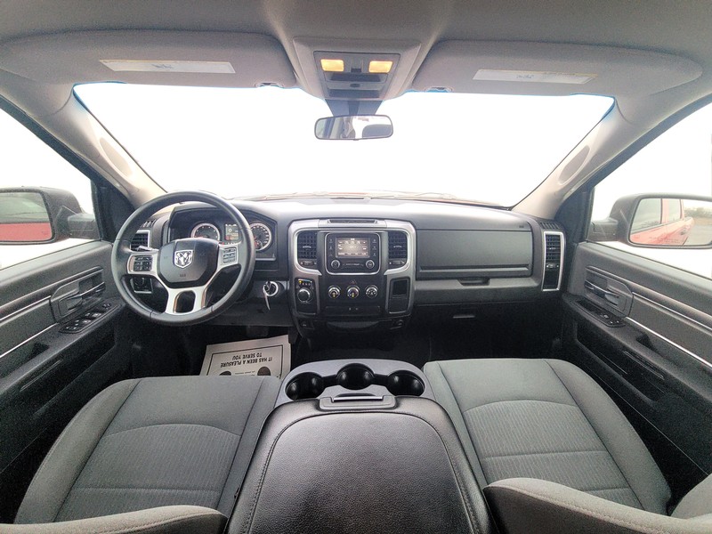 Ram 1500 Classic Vehicle Full-screen Gallery Image 14