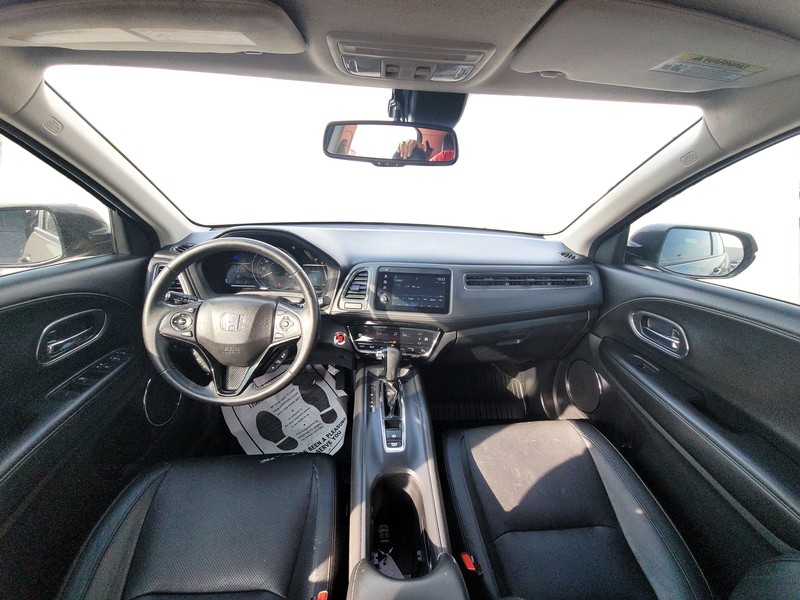 Honda HR-V Vehicle Full-screen Gallery Image 15