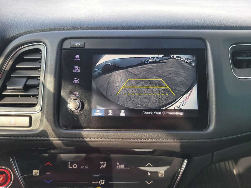 Honda HR-V Vehicle Full-screen Gallery Image 17