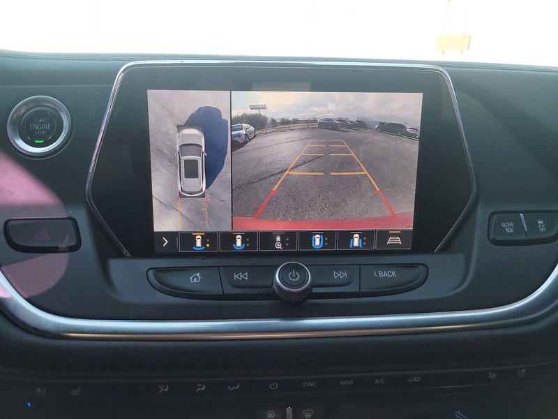 Chevrolet Blazer Vehicle Full-screen Gallery Image 18