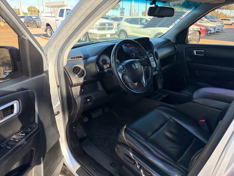 Honda Pilot Vehicle Full-screen Gallery Image 09