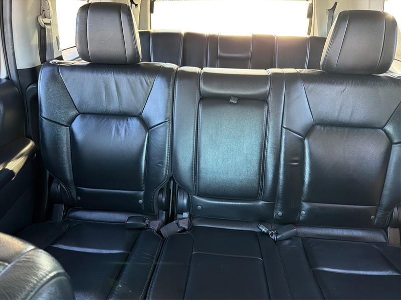 Honda Pilot Vehicle Full-screen Gallery Image 13