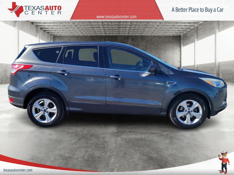 Ford Escape Vehicle Full-screen Gallery Image 2