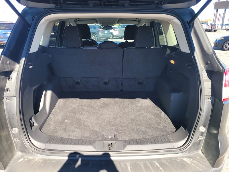 Ford Escape Vehicle Full-screen Gallery Image 9