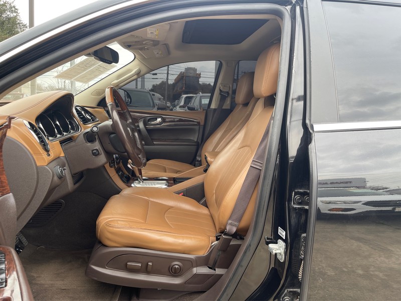 Buick Enclave Vehicle Full-screen Gallery Image 08