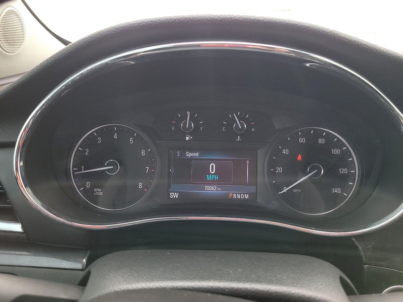 Buick Encore Vehicle Full-screen Gallery Image 14