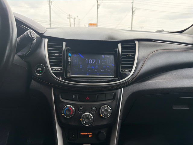 Chevrolet Trax Vehicle Full-screen Gallery Image 12