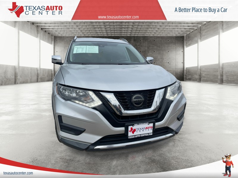 Nissan Rogue Vehicle Full-screen Gallery Image 01