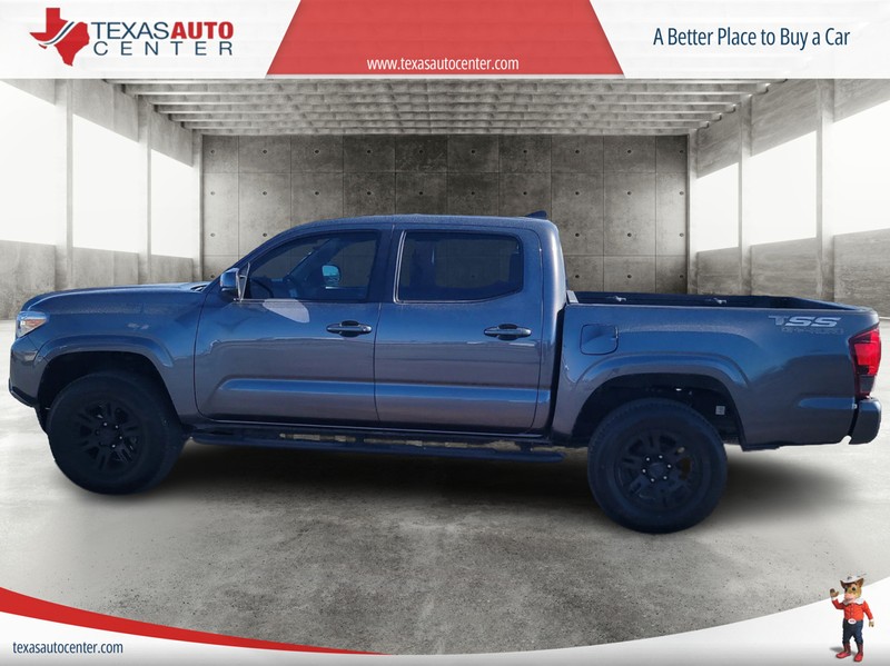 Toyota Tacoma 2WD Vehicle Full-screen Gallery Image 05