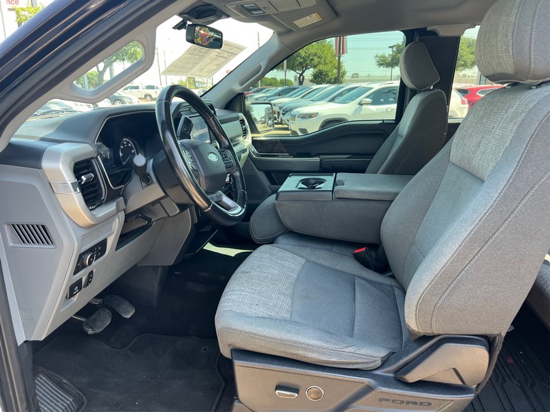 Ford F-150 Vehicle Full-screen Gallery Image 9