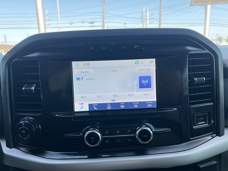 Ford F-150 Vehicle Full-screen Gallery Image 11