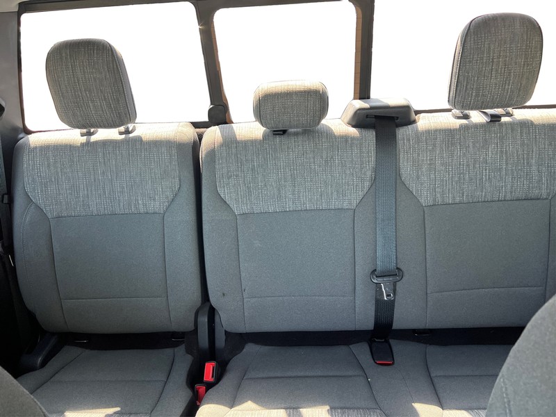 Ford F-150 Vehicle Full-screen Gallery Image 12