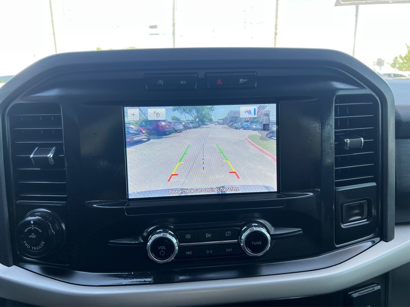 Ford F-150 Vehicle Full-screen Gallery Image 17