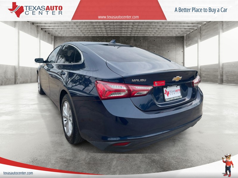 Chevrolet Malibu Vehicle Full-screen Gallery Image 7