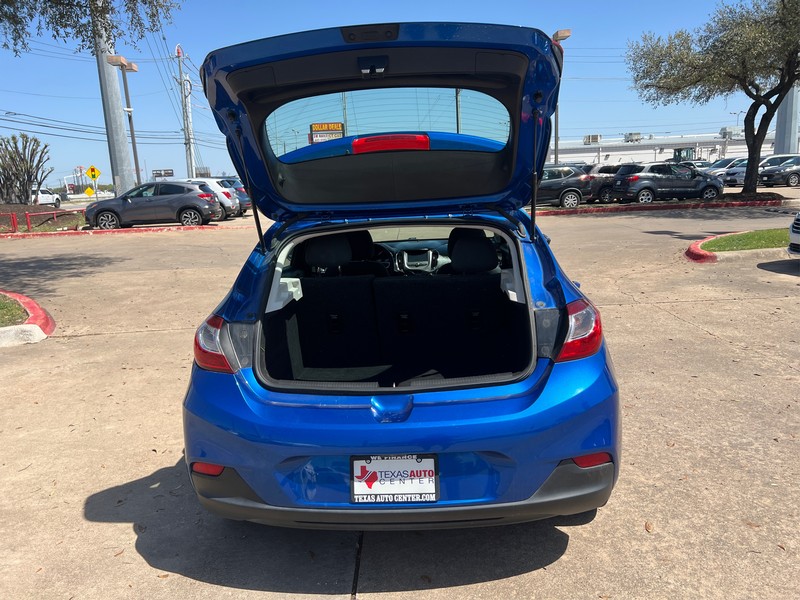 Chevrolet Cruze Vehicle Full-screen Gallery Image 11