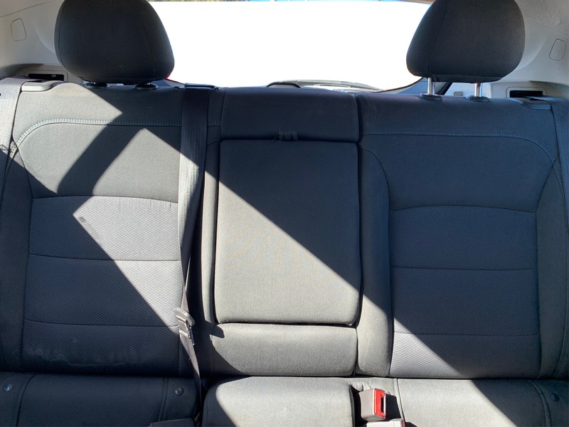 Chevrolet Cruze Vehicle Full-screen Gallery Image 13