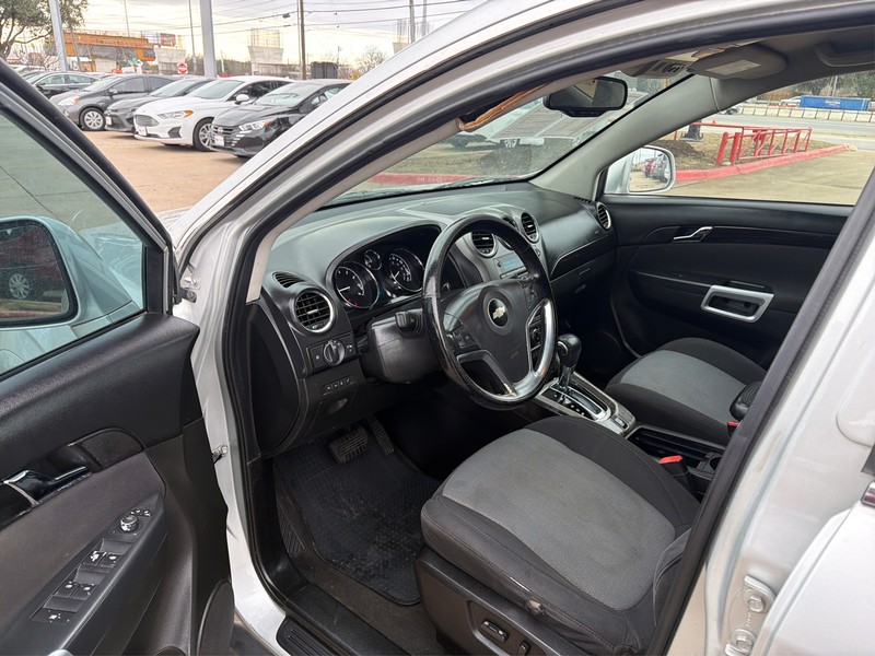 Chevrolet Captiva Sport Fleet Vehicle Full-screen Gallery Image 09