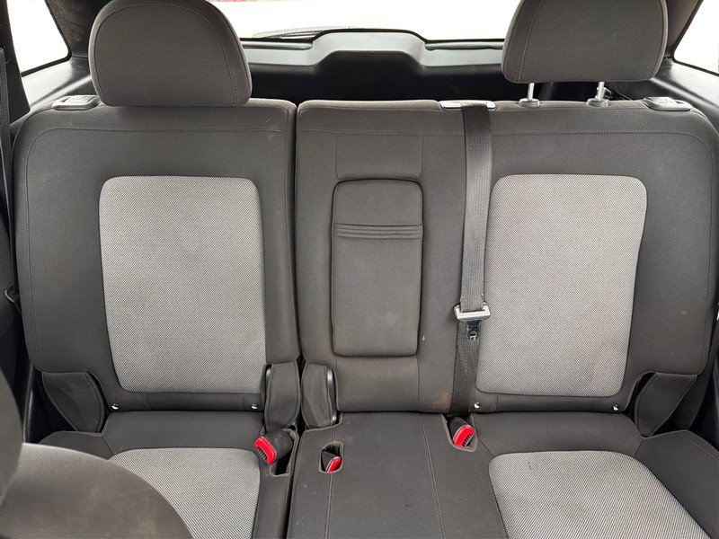 Chevrolet Captiva Sport Fleet Vehicle Full-screen Gallery Image 13