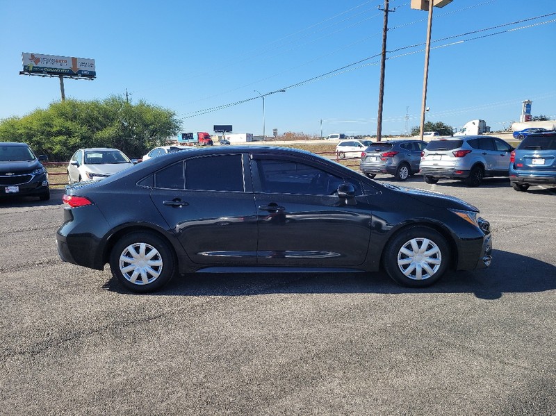 Toyota Corolla Vehicle Full-screen Gallery Image 3