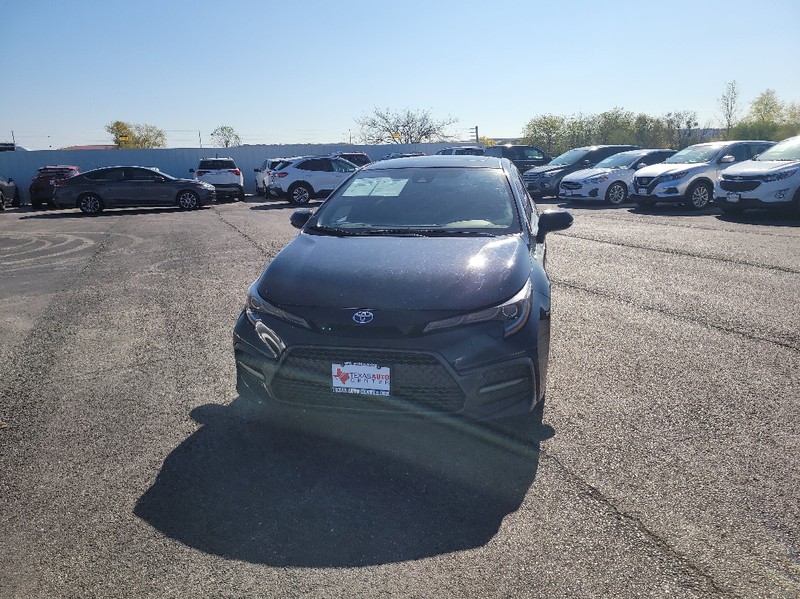 Toyota Corolla Vehicle Full-screen Gallery Image 4