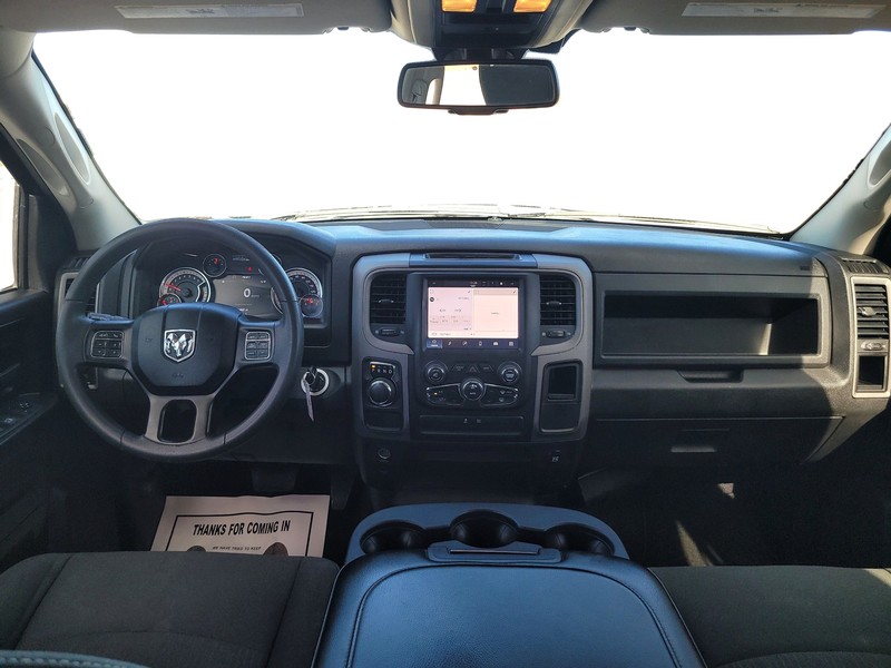 Ram 1500 Classic Vehicle Full-screen Gallery Image 15