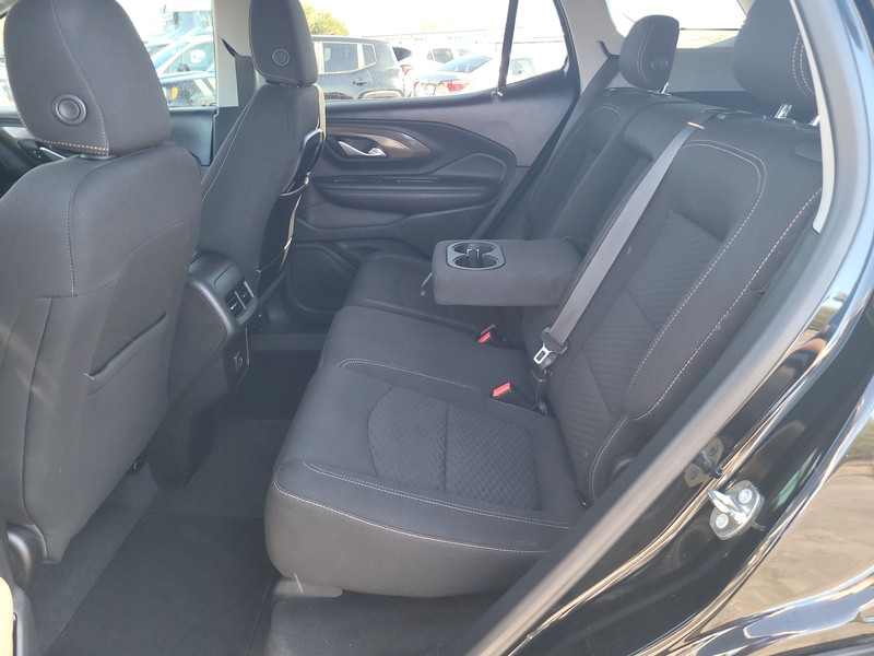 GMC Terrain Vehicle Full-screen Gallery Image 10