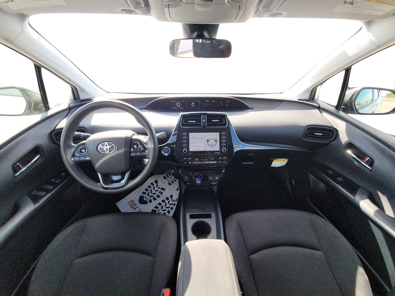 Toyota Prius Vehicle Full-screen Gallery Image 13