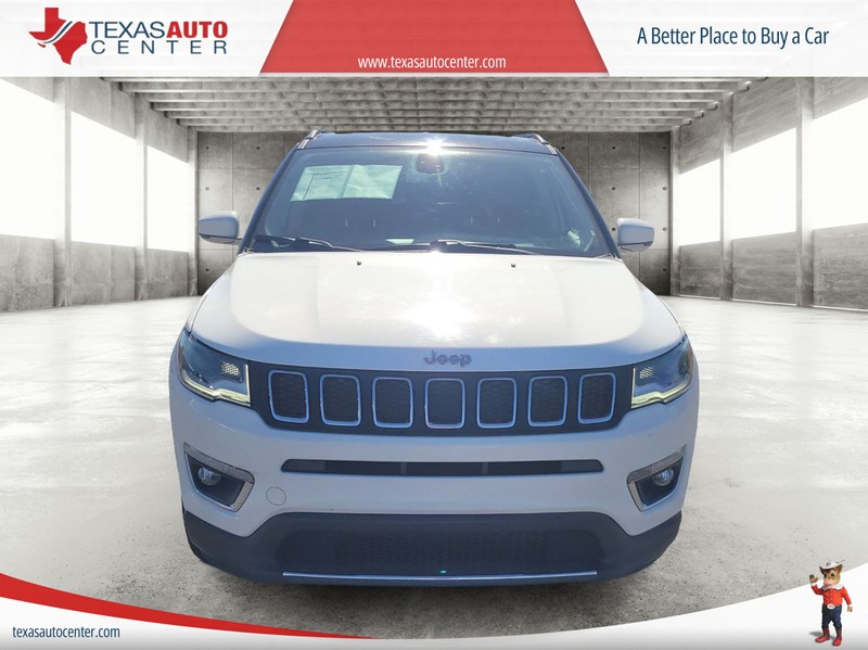 Jeep Compass Vehicle Full-screen Gallery Image 3